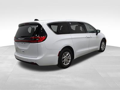 2024 Chrysler Pacifica FWD Minivan for sale #32725P - photo 2