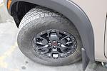 2022 Nissan Frontier Crew Cab 4x2 Pickup for sale #32790P - photo 36