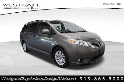 2015 Toyota Sienna 4x2 Minivan for sale #33217P - photo 1