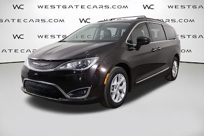 2017 Chrysler Pacifica FWD Minivan for sale #35014K - photo 1