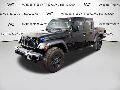 Used 2024 Jeep Gladiator - photo 1