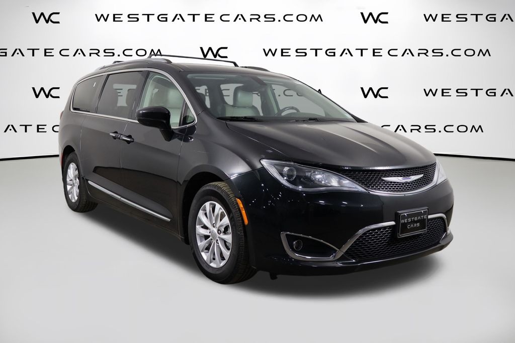 Used 2018 Chrysler Pacifica - photo 45