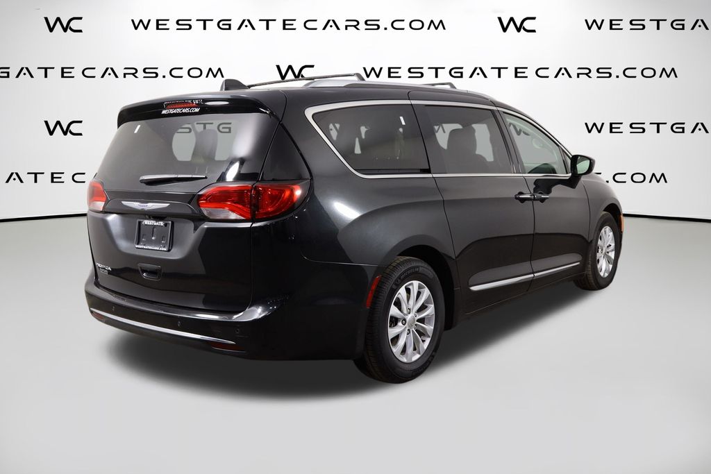 Used 2018 Chrysler Pacifica - photo 47