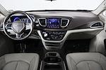 2018 Chrysler Pacifica FWD Minivan for sale #C43614A - photo 13