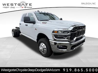 2025 Ram 3500 Crew Cab DRW 4x4 Cab Chassis for sale #D43292 - photo 1