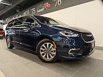 Used 2022 Chrysler Pacifica Touring L FWD Minivan for sale #WU801 - photo 3