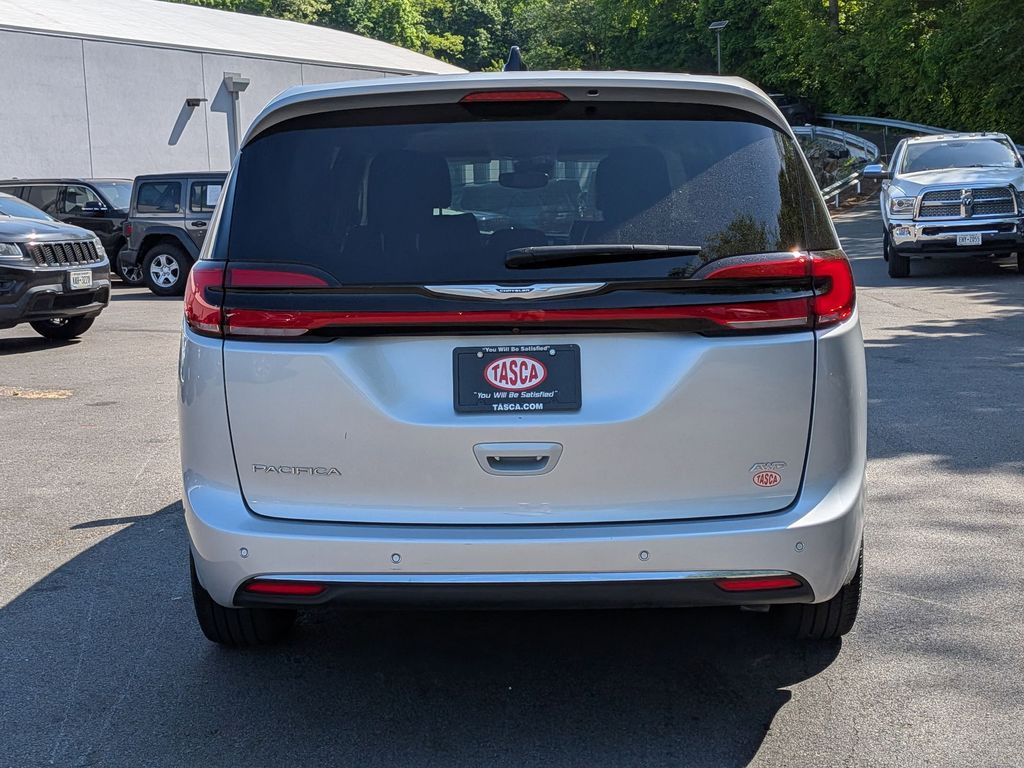 Used 2023 Chrysler Pacifica - photo 5