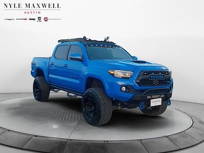 Used 2020 Toyota Tacoma - photo 1
