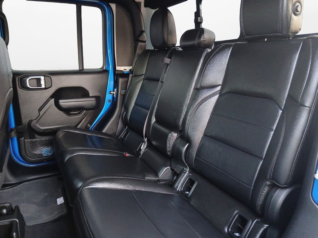 Used 2023 Jeep Gladiator - photo 24