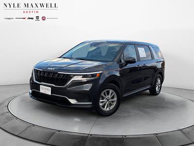 Used 2024 Kia Carnival - photo 1