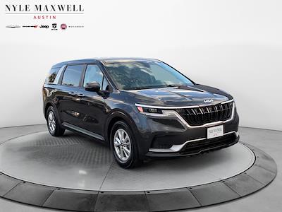 Used 2024 Kia Carnival - photo 1