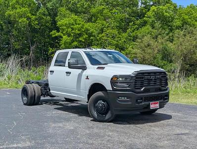 New 2025 Ram 3500 Tradesman Crew Cab 4x4 60 CA Cab Chassis for sale #SG521989 - photo 1