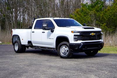 Used 2024 Chevrolet Silverado 3500 - photo 1