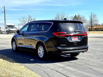 Used 2024 Chrysler Pacifica - photo 1