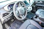 Used 2025 Chrysler Pacifica Select Minivan for sale #SR578824 - photo 9