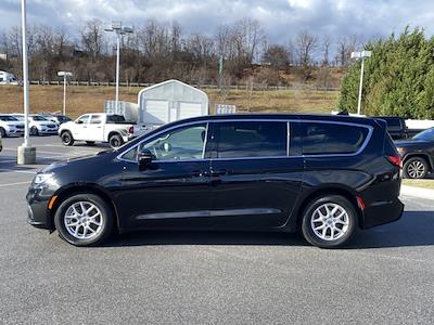 2024 Chrysler Pacifica FWD Minivan for sale #L0420 - photo 2