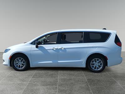 2024 Chrysler Voyager FWD Minivan for sale #B552880R - photo 2