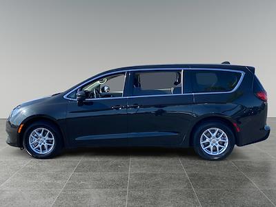 Used 2023 Chrysler Voyager LX Minivan for sale #B554420 - photo 2