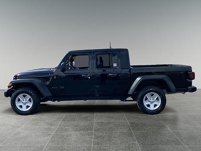 Used 2023 Jeep Gladiator - photo 1