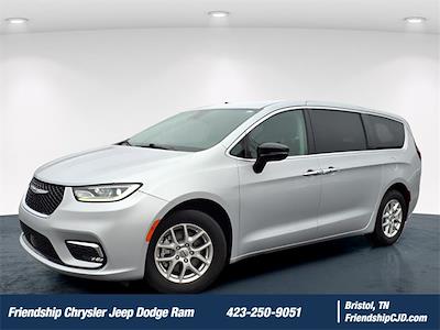 Used 2024 Chrysler Pacifica Touring L Minivan for sale #4G2032 - photo 1