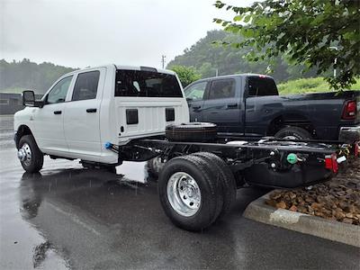 2025 Ram 3500 Crew Cab DRW 4x4 Cab Chassis for sale #4N4600 - photo 2
