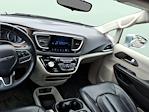 2017 Chrysler Pacifica FWD Minivan for sale #4N4897A - photo 16