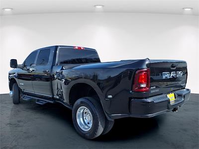 Used 2025 Ram 3500 - photo 1