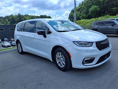 2024 Chrysler Pacifica FWD Minivan for sale #4U1848 - photo 1
