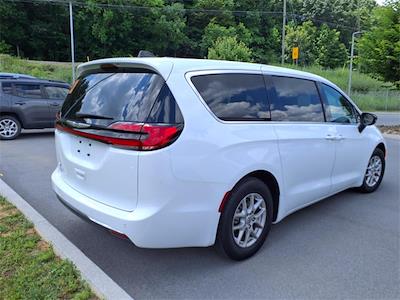 2024 Chrysler Pacifica FWD Minivan for sale #4U1848 - photo 2