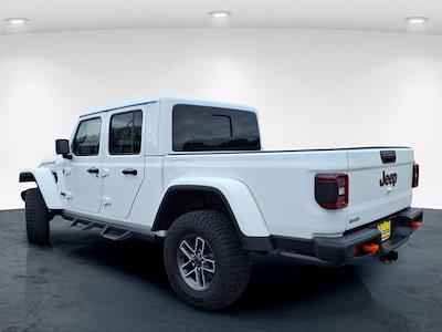 Used 2025 Jeep Gladiator - photo 1