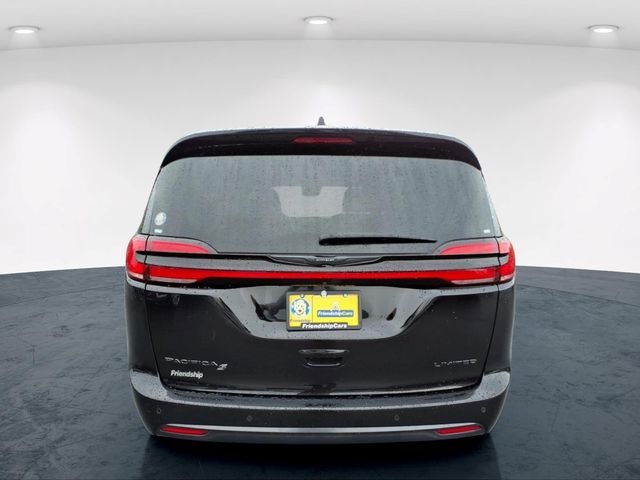 Used 2025 Chrysler Pacifica - photo 12