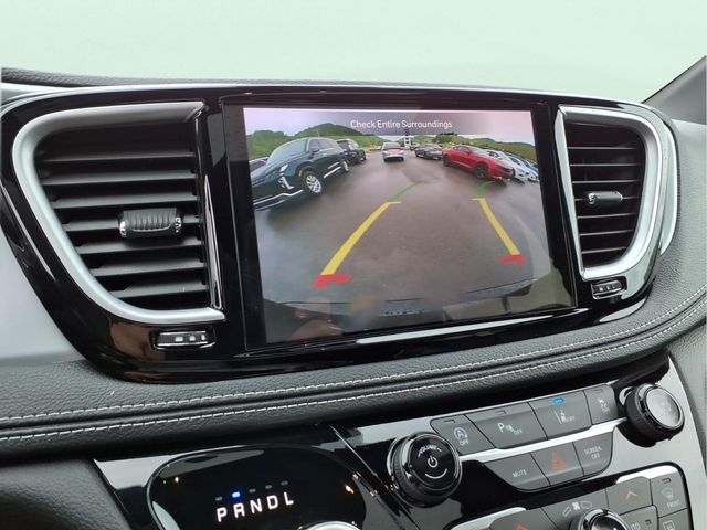 Used 2025 Chrysler Pacifica - photo 30