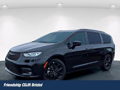 2025 Chrysler Pacifica FWD Minivan for sale #4U2157 - photo 1