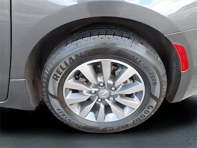 Used 2020 Chrysler Pacifica Limited Minivan for sale #4Z2004A - photo 2