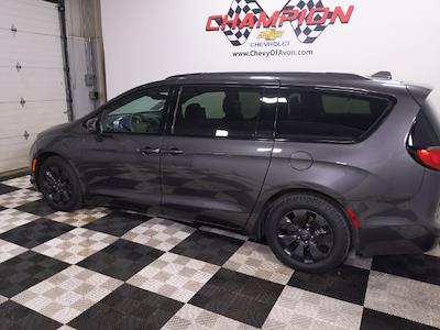 Used 2020 Chrysler Pacifica Hybrid Limited Minivan for sale #FP1012 - photo 2