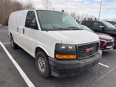 Used 2020 GMC Savana 2500 - photo 1