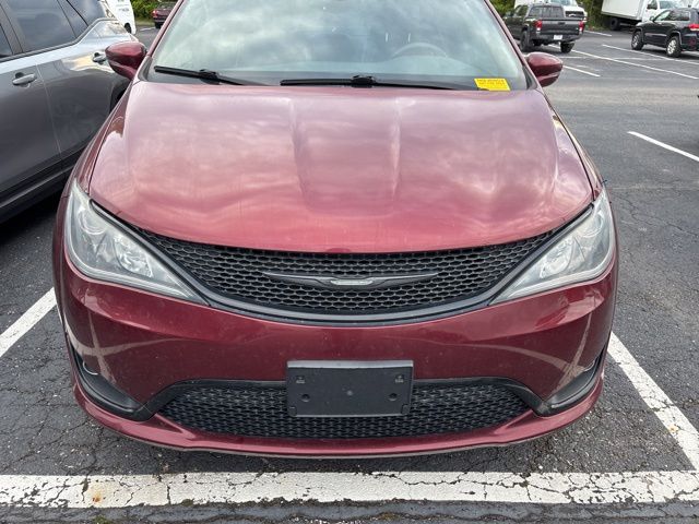 Used 2018 Chrysler Pacifica - photo 9