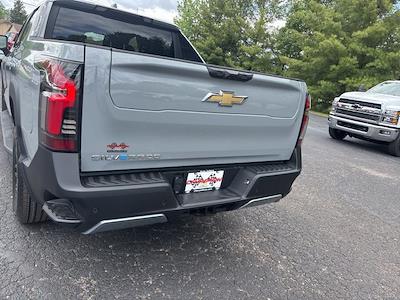 New 2025 Chevrolet Silverado EV LT Crew Cab AWD Pickup for sale #SU412385 - photo 2