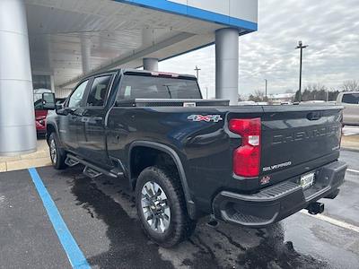 Used 2025 Chevrolet Silverado 2500 - photo 1