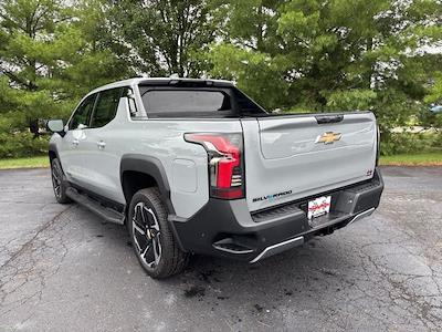 New 2026 Chevrolet Silverado EV LT Crew Cab AWD Pickup for sale #TU400753 - photo 2
