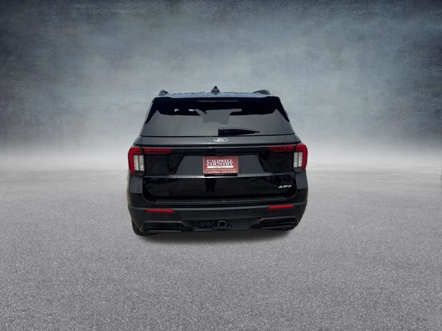 Used 2025 Ford Explorer - photo 4