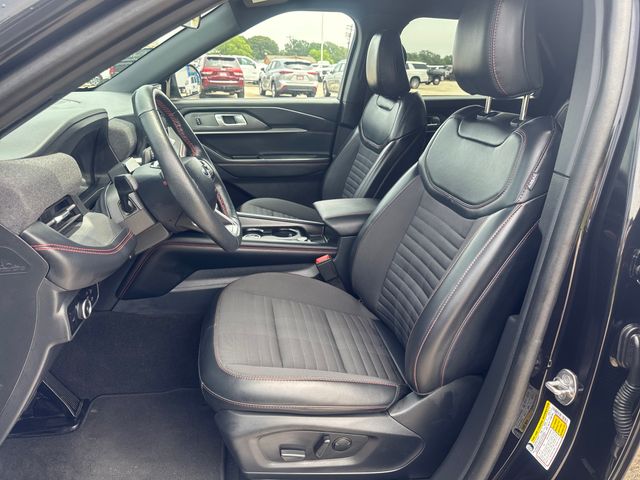 Used 2025 Ford Explorer - photo 9