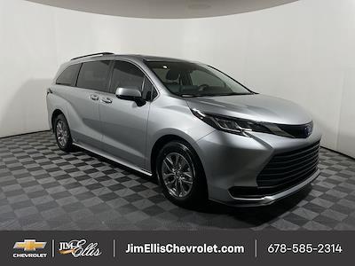 Used 2023 Toyota Sienna LE Minivan for sale #SB5054A - photo 1