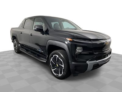New 2025 Chevrolet Silverado EV LT Crew Cab 4x4 Pickup for sale #SEV5010 - photo 1