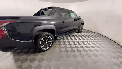 New 2025 Chevrolet Silverado EV LT Crew Cab 4x4 Pickup for sale #SEV5010 - photo 2