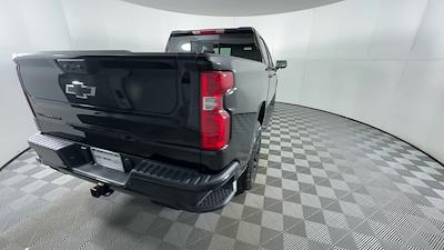 New 2026 Chevrolet Silverado 1500 LT Crew Cab 4x4 Pickup for sale #T16061 - photo 2