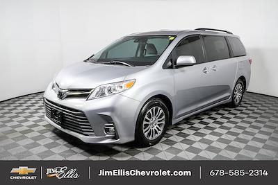Used 2018 Toyota Sienna XLE Minivan for sale #TS6029A - photo 1