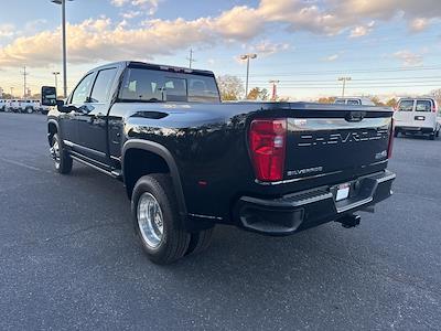 New 2025 Chevrolet Silverado 3500 High Country DRW Crew Cab 4WD Pickup for sale #251192 - photo 2