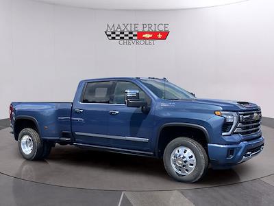 New 2025 Chevrolet Silverado 3500 High Country Crew Cab 4WD Pickup for sale #251293 - photo 1