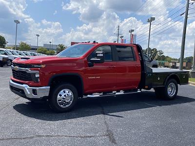 New 2025 Chevrolet Silverado 3500 LT Crew Cab 4WD Flatbed Truck for sale #251330 - photo 1